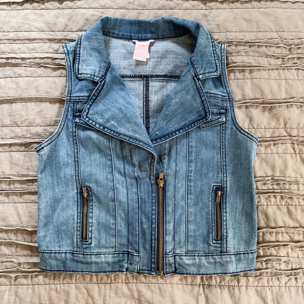 Girls Denim Vest!